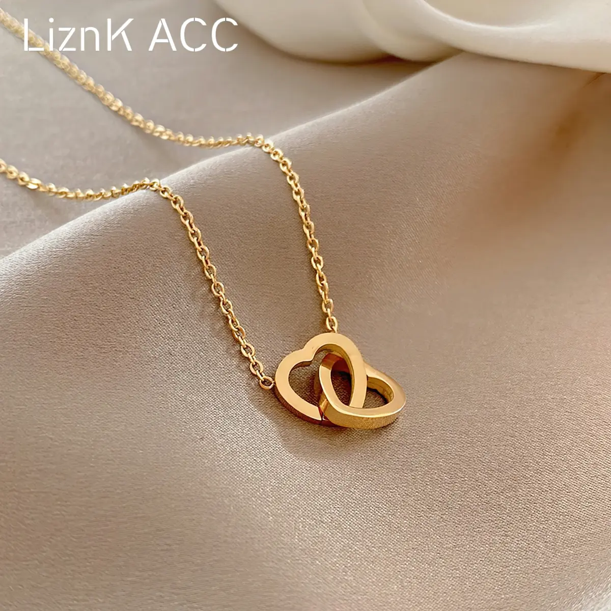 گردنبند Linns